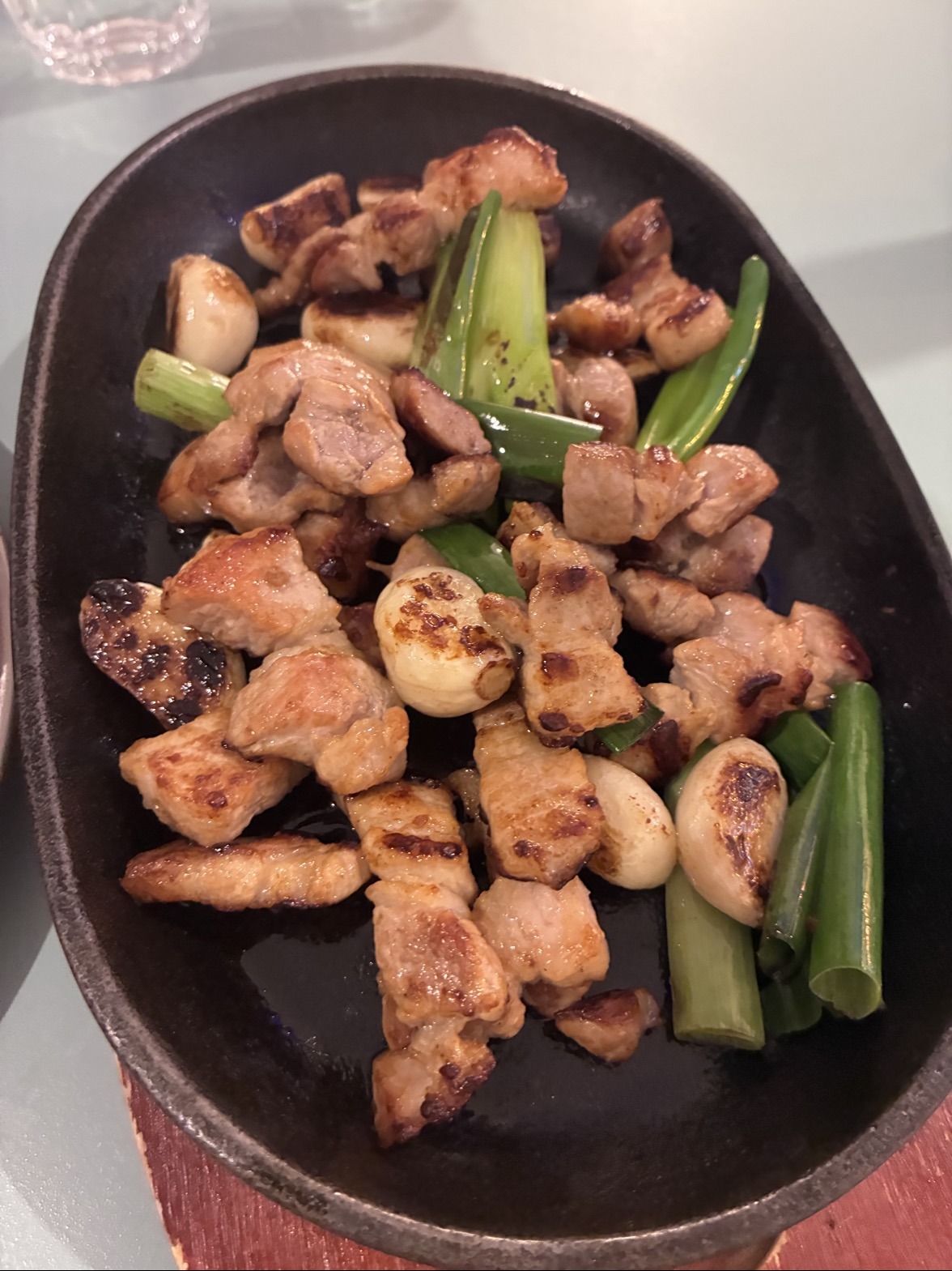 Pan-seared Pork Belly with Garlic and Spring Onion